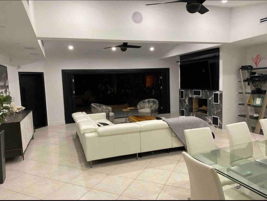 Swaying Palm Beach House ฟอร์ต ลอเดอร์เดล ภายนอก รูปภาพ